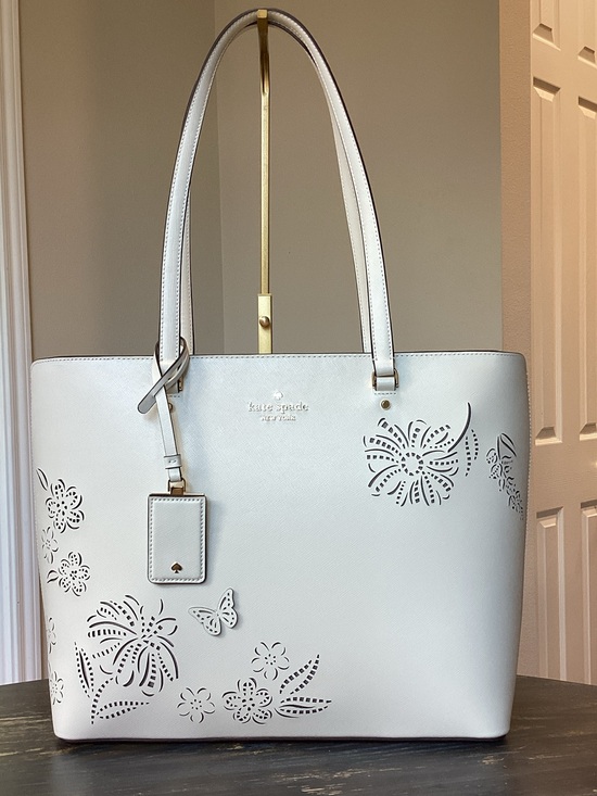 kate spade Handbags - Kate Spade Festive Floral Meringue Leather Tote Bag